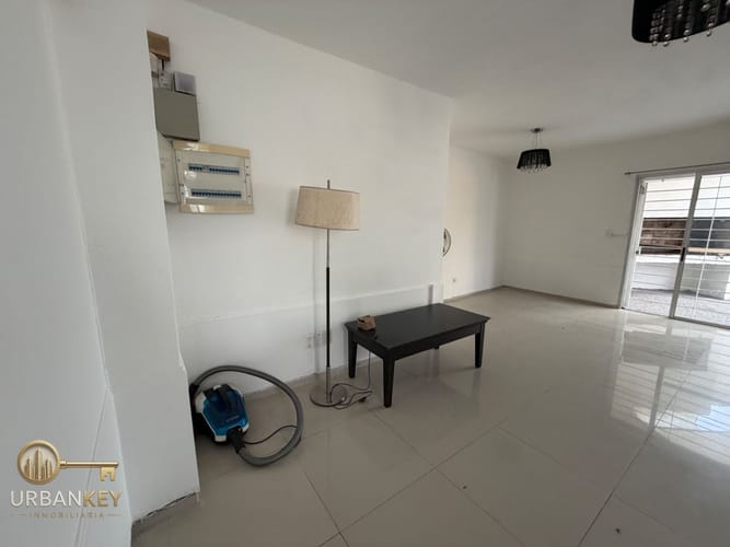 Alquiler casa 3 dormitorios 3 baños y cocheras en Barra de Carrasco. · Foto 6