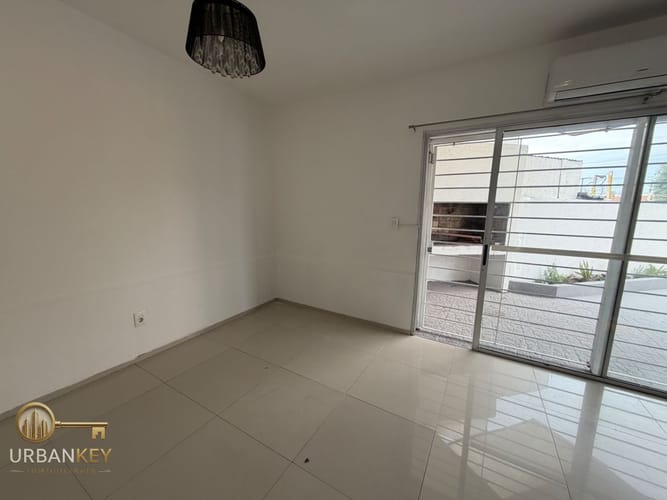 Alquiler casa 3 dormitorios 3 baños y cocheras en Barra de Carrasco. · Foto 8