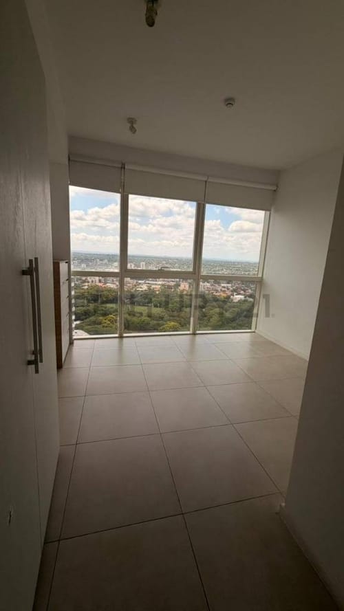 Departamento en venta en Ycuá Satí