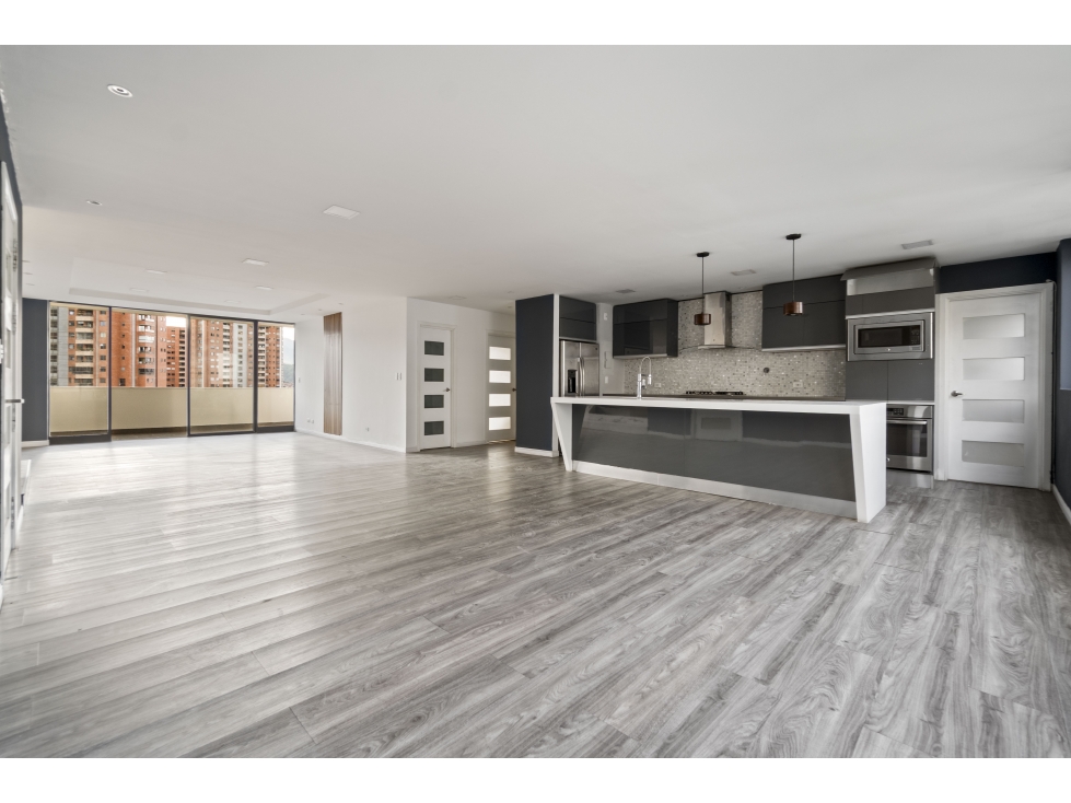 Apartamento en venta en El Poblado, Medellín · foto 4 de 17