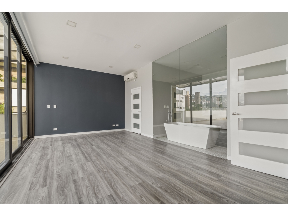 Apartamento en venta en El Poblado, Medellín · foto 12 de 17