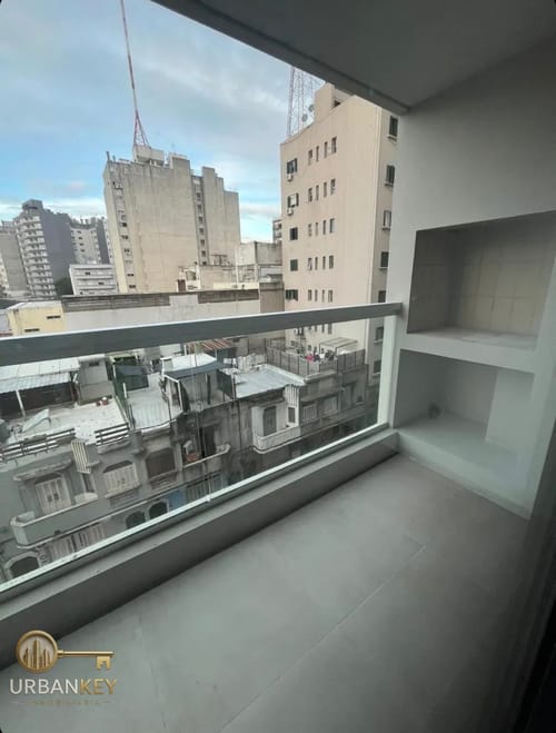 Alquiler apartamento 1 dormitorio con terraza, parrillero y garage - Tres Cruces · Foto 3