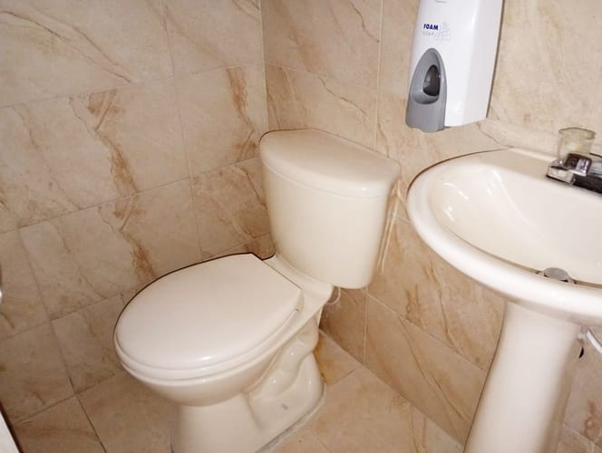 Oficina en arriendo en El Poblado, Medellín, 120 m² · foto 11 de 12