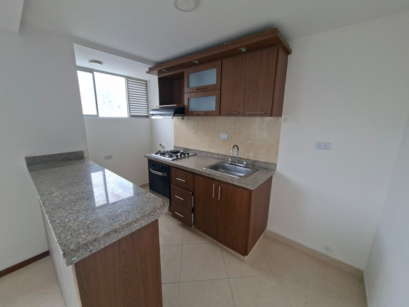 Apartamento en arriendo en Niza, Manizales · foto 3 de 15
