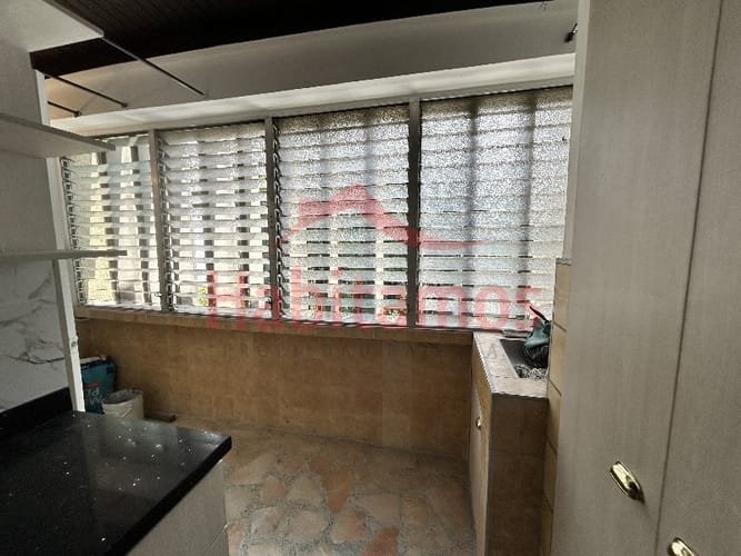 Apartamento de 4 alcobas en arriendo en La Aguacatala, Medellín, 120 m² · foto 2 de 14