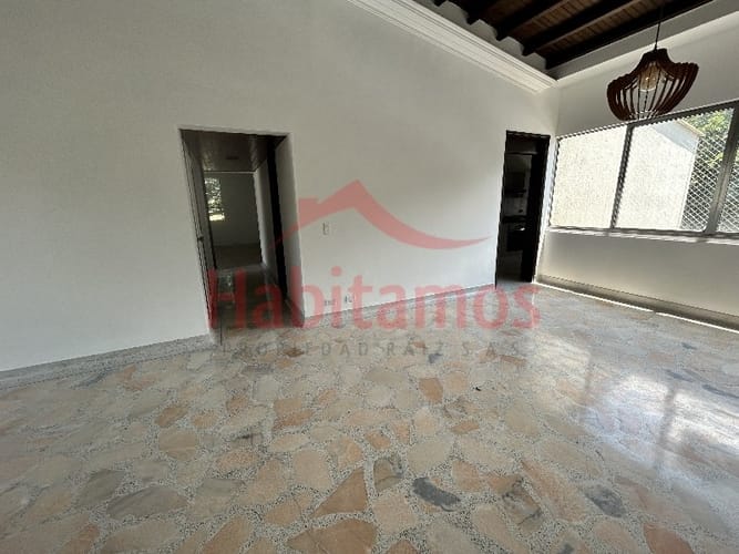 Apartamento de 4 alcobas en arriendo en La Aguacatala, Medellín, 120 m² · foto 3 de 14