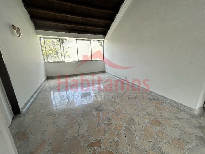 Apartamento de 4 alcobas en arriendo en La Aguacatala, Medellín, 120 m² · foto 4 de 14