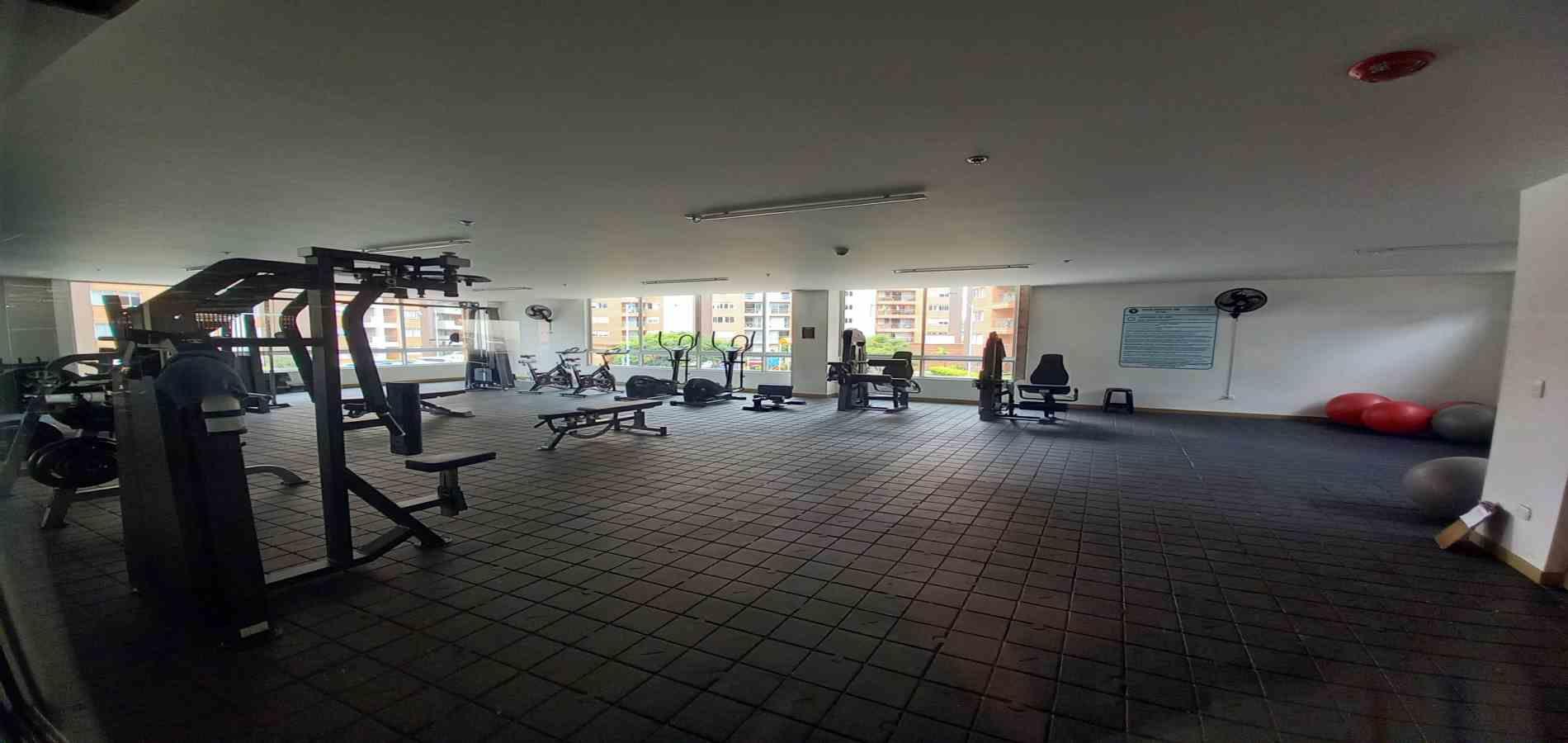 Apartamento en venta en Sector Plaza De Bolivar, Pereira · foto 3 de 19