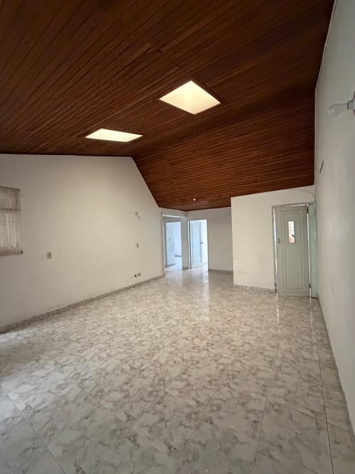Casa de 3 alcobas en venta en Galan, Bogotá, 160 m² · foto 2 de 14
