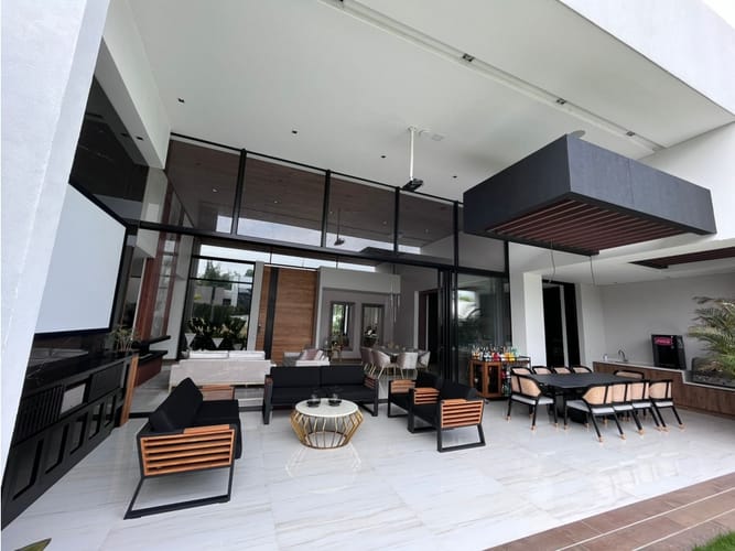 Casa de 4 alcobas en venta en Cerritos, Pereira, 500 m² · foto 2 de 18