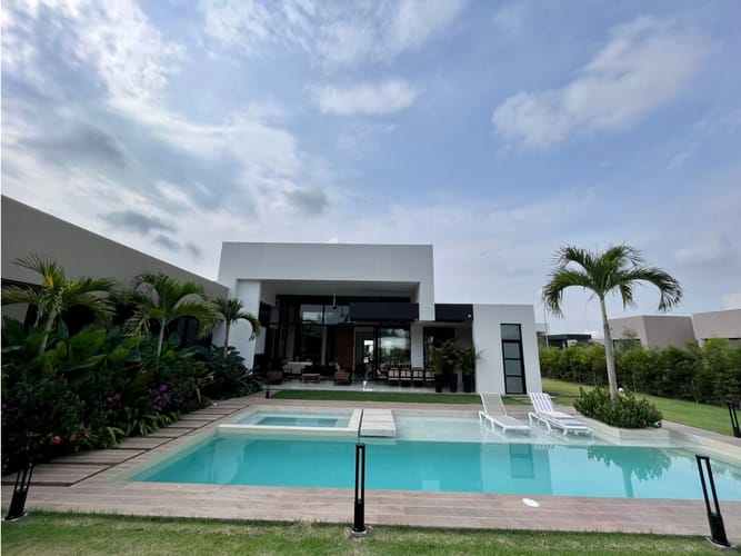 Casa de 4 alcobas en venta en Cerritos, Pereira, 500 m² · foto 3 de 18