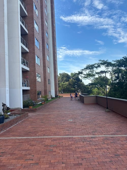 Apartamento en venta en Diamante 2, Bucaramanga · foto 2 de 24