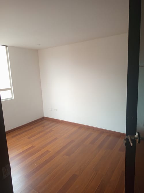 Apartamento de 2 alcobas en arriendo en Balmoral, Bogotá, 46 m² · foto 2 de 13