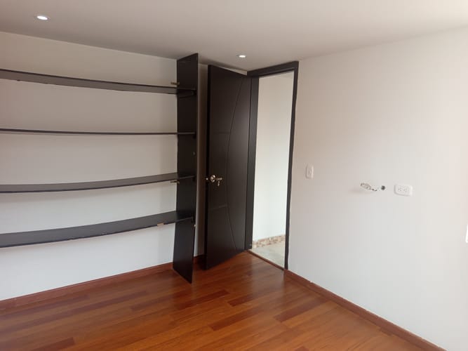 Apartamento de 2 alcobas en arriendo en Balmoral, Bogotá, 46 m² · foto 3 de 13
