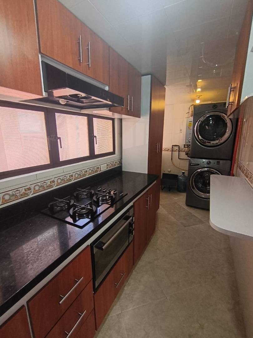 Apartamento en arriendo en Rafael Nuñez, Bogotá · foto 2 de 14