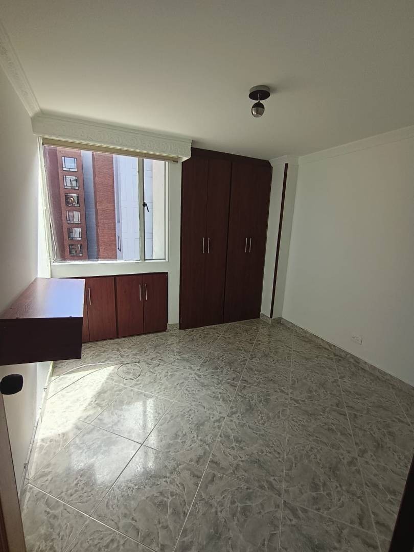 Apartamento en arriendo en Rafael Nuñez, Bogotá · foto 4 de 14