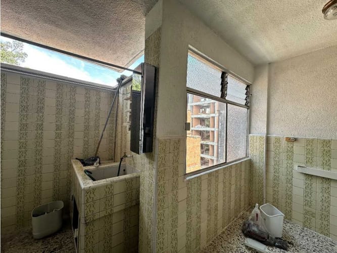 Apartamento de 2 alcobas en arriendo en Los Pinos, Medellín, 105 m² · foto 11 de 11