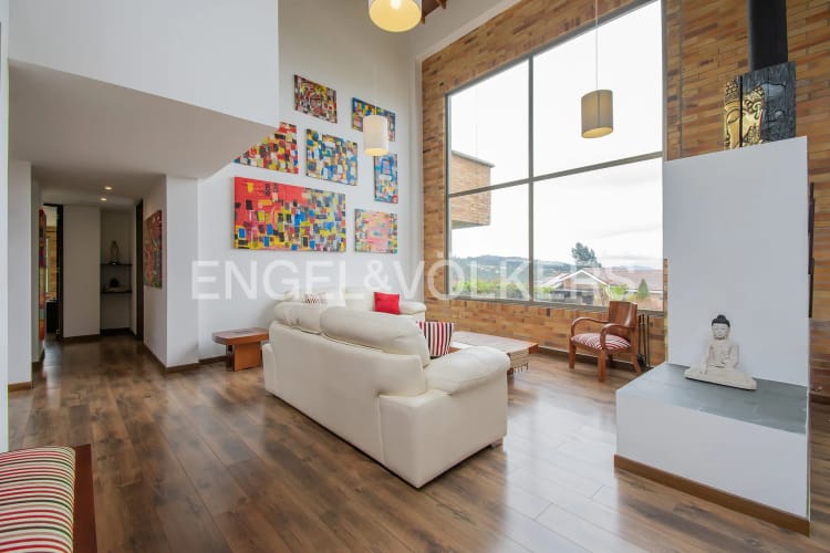 Casa de 4 alcobas en venta en Centro, Sopó, 336 m² · foto 3 de 20