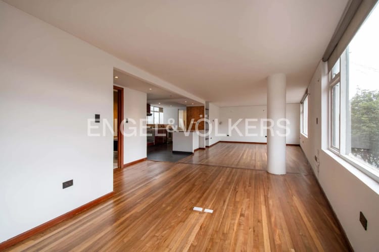 Apartamento en venta en Quinta Camacho, Bogotá · foto 5 de 11