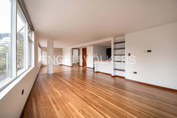 Apartamento en venta en Quinta Camacho, Bogotá · foto 4 de 11
