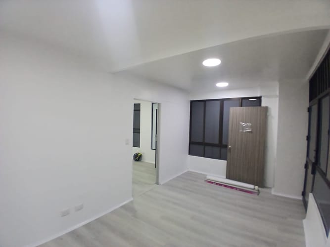 Local en arriendo en Sector Lago Uribe, Pereira, 65 m² · foto 2 de 12