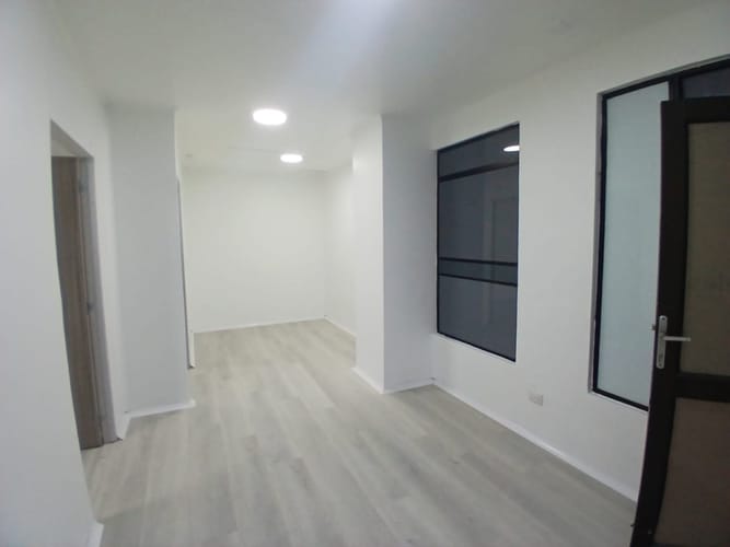 Local en arriendo en Sector Lago Uribe, Pereira, 65 m² · foto 3 de 12