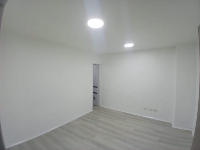 Local en arriendo en Sector Lago Uribe, Pereira, 65 m² · foto 11 de 12