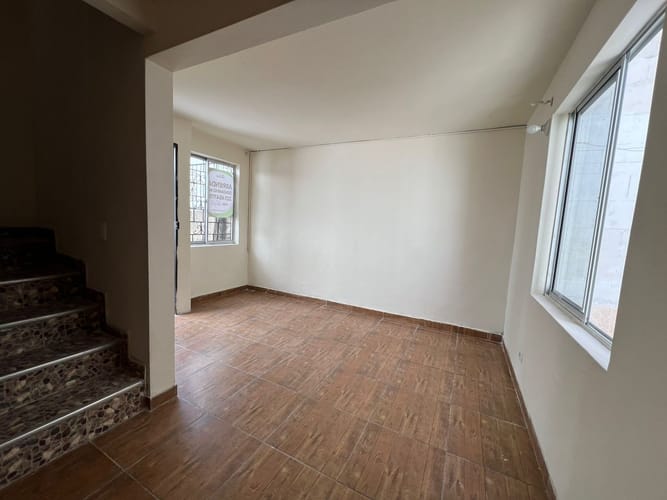 Casa de 4 alcobas en arriendo en Belén Rincón, Medellín, 86 m² · foto 4 de 14