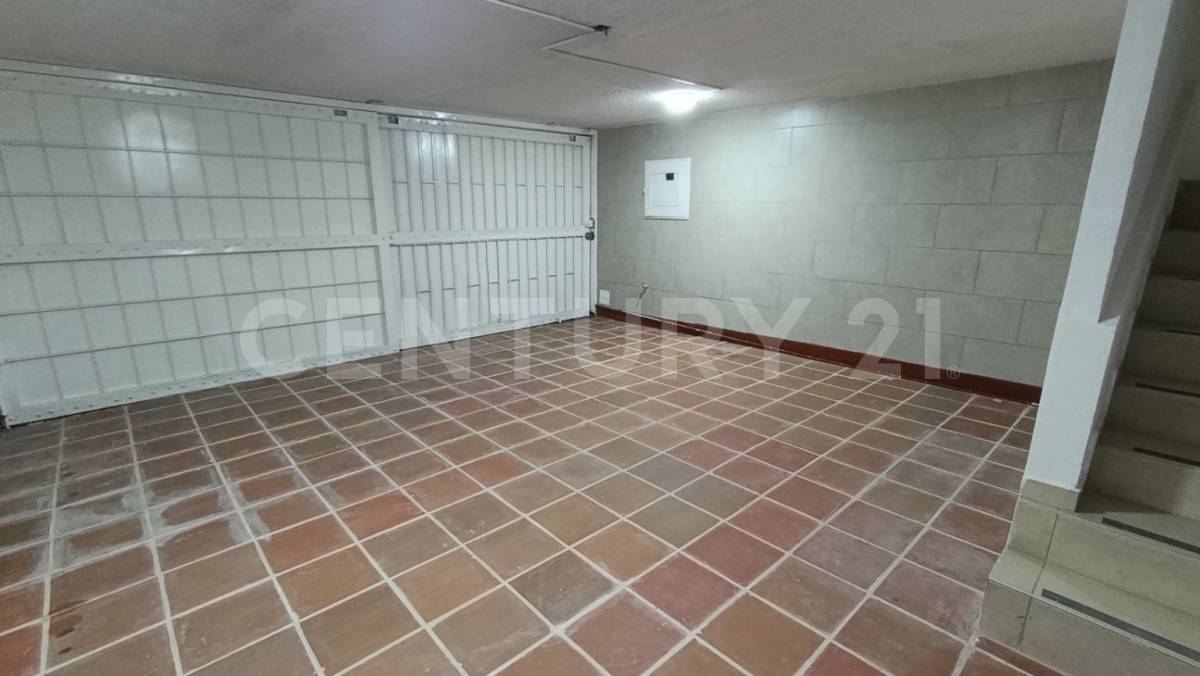 Casa en arriendo en Chico, Bogotá · foto 8 de 14