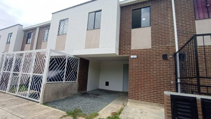 Casa de 3 alcobas en venta en Parque Natura, Jamundí, 84 m² · foto 2 de 24