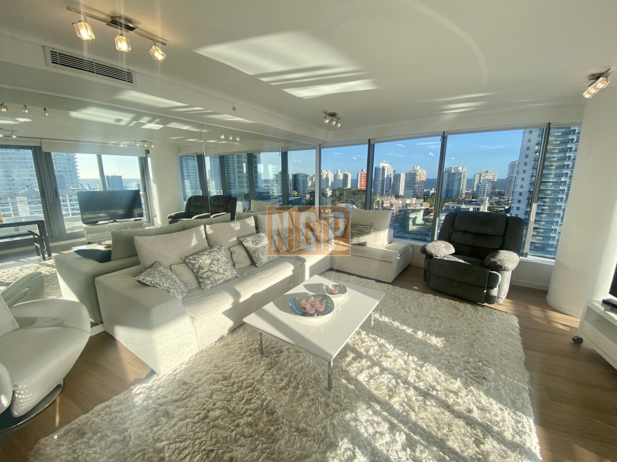 Apartamento en venta en Playa Mansa