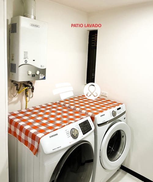 Apartamento de 3 alcobas en venta en Chico Norte, Bogotá, 103 m² · foto 5 de 18