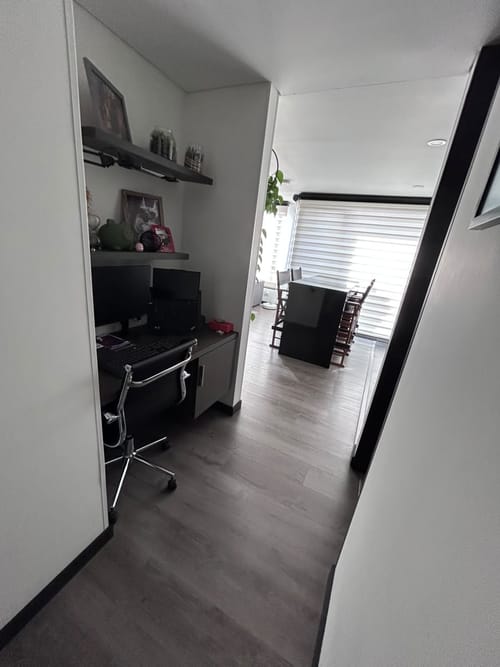 Apartamento de 1 alcoba en arriendo en Chicó Alto, Bogotá, 55 m² · foto 4 de 20