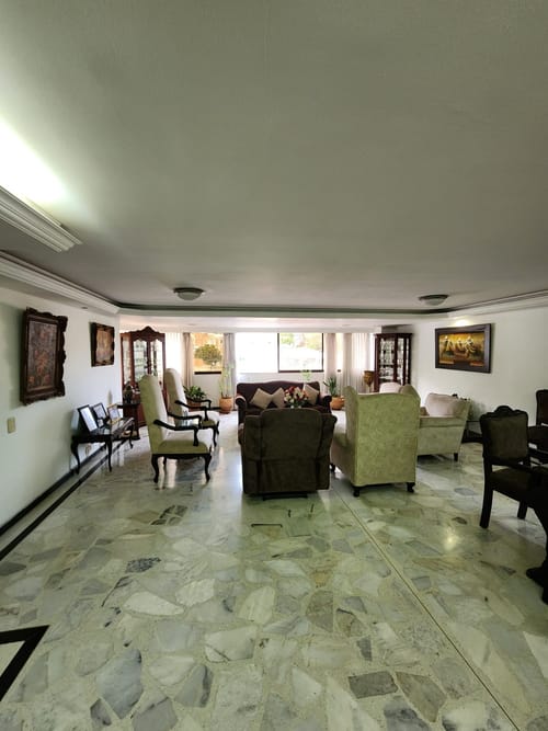 Apartamento de 4 alcobas en venta en El Bosque, Cali, 186 m² · foto 4 de 19