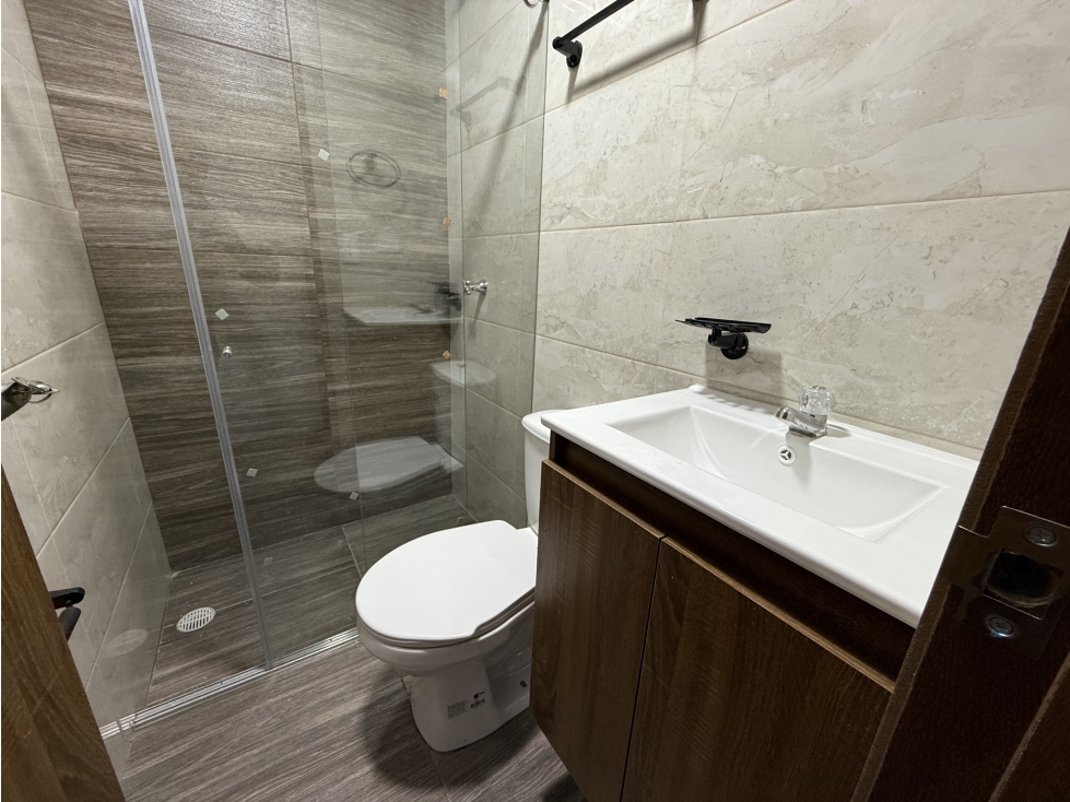 Casa en venta en Jose Maria Carbonel, Bogotá · foto 9 de 22