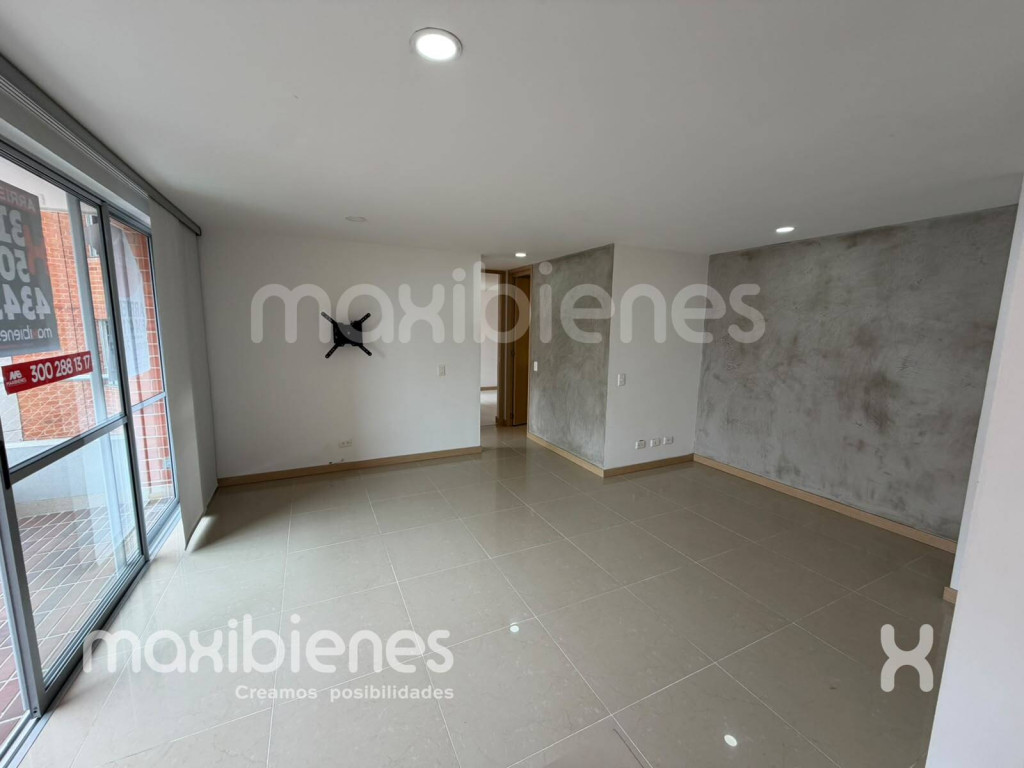 Apartamento en Arriendo en Tres esquinas, Sabaneta