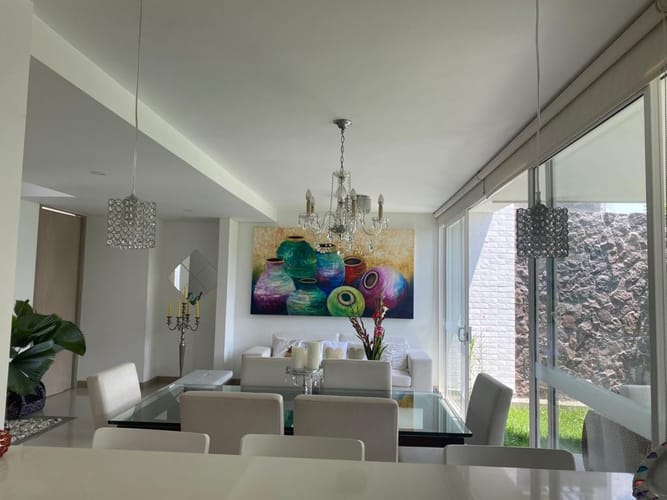 Casa de 4 alcobas en venta en El Castillo, Cali, 247 m² · foto 3 de 17
