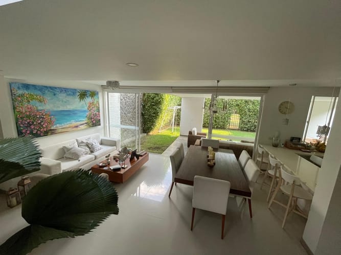 Casa de 4 alcobas en venta en El Castillo, Cali, 247 m² · foto 8 de 17