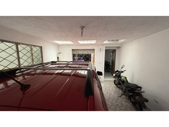 Casa en venta en Villa Alsacia 2, Bogotá · foto 3 de 24