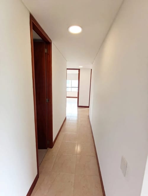 Apartamento de 3 alcobas en arriendo en Los Balsos, Medellín, 106 m² · foto 6 de 18