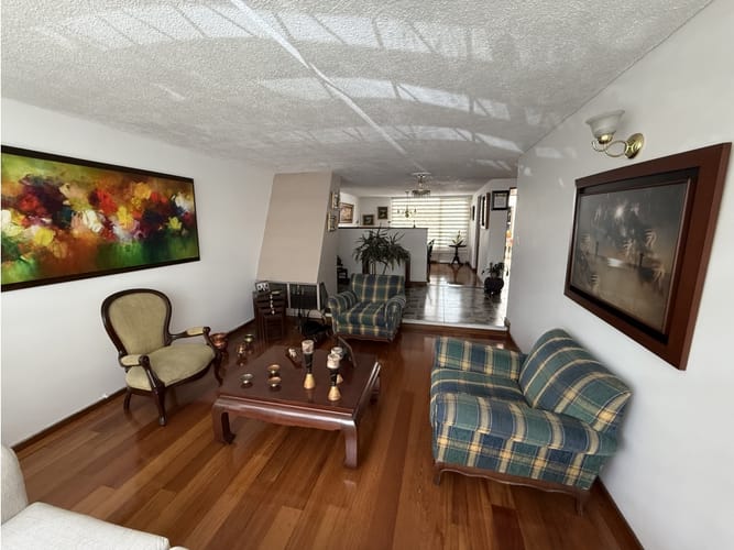Casa de 4 alcobas en venta en Pontevedra, Bogotá, 234 m² · foto 6 de 24