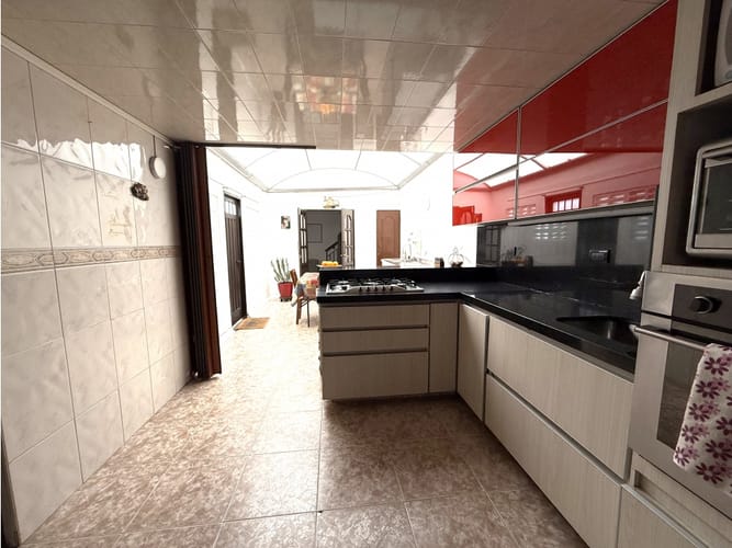 Casa de 4 alcobas en venta en Pontevedra, Bogotá, 234 m² · foto 10 de 24