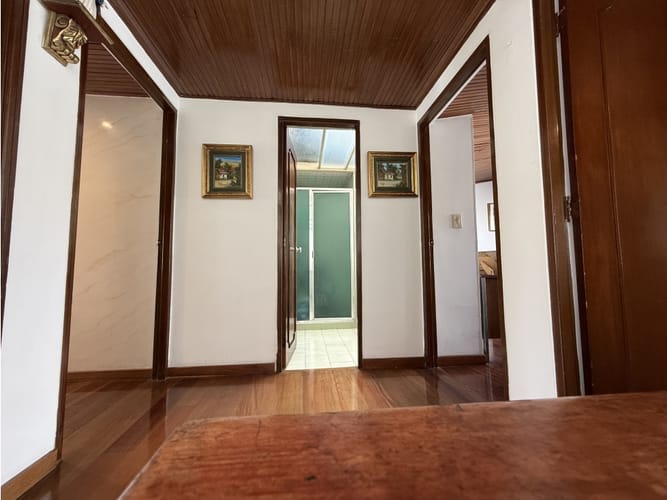 Casa de 4 alcobas en venta en Pontevedra, Bogotá, 234 m² · foto 14 de 24