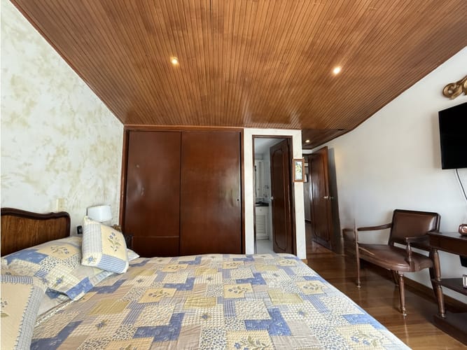 Casa de 4 alcobas en venta en Pontevedra, Bogotá, 234 m² · foto 16 de 24