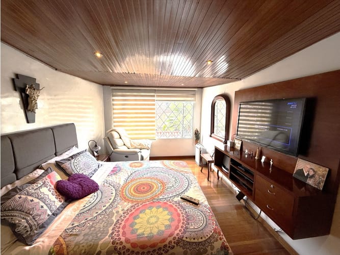 Casa de 4 alcobas en venta en Pontevedra, Bogotá, 234 m² · foto 18 de 24