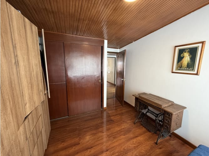 Casa de 4 alcobas en venta en Pontevedra, Bogotá, 234 m² · foto 23 de 24