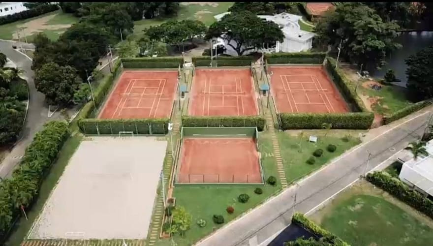 Casa de 6 alcobas en venta en Girardot, Girardot, 1050 m² · foto 7 de 15