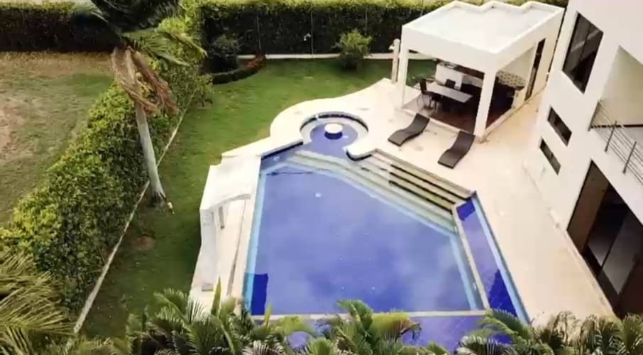 Casa de 6 alcobas en venta en Girardot, Girardot, 1050 m² · foto 8 de 15