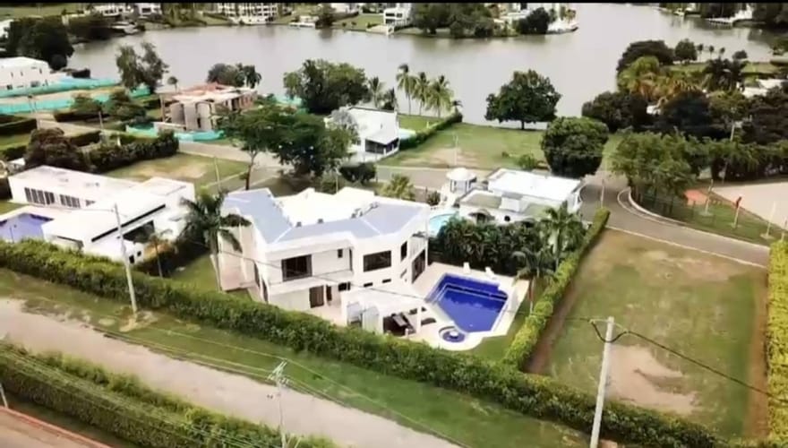 Casa de 6 alcobas en venta en Girardot, Girardot, 1050 m² · foto 14 de 15