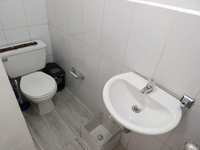 Local en arriendo en La Floresta, Medellín, 72 m² · foto 5 de 9